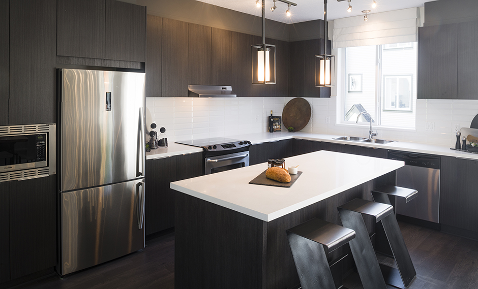 TOWNHOMES IN LANGLEY AT ASHBURY + OAK