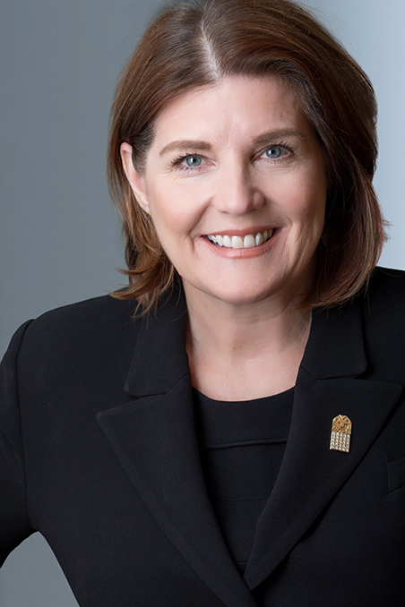Theresa Liljedahl headshot